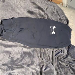 Capri Under Armour pants